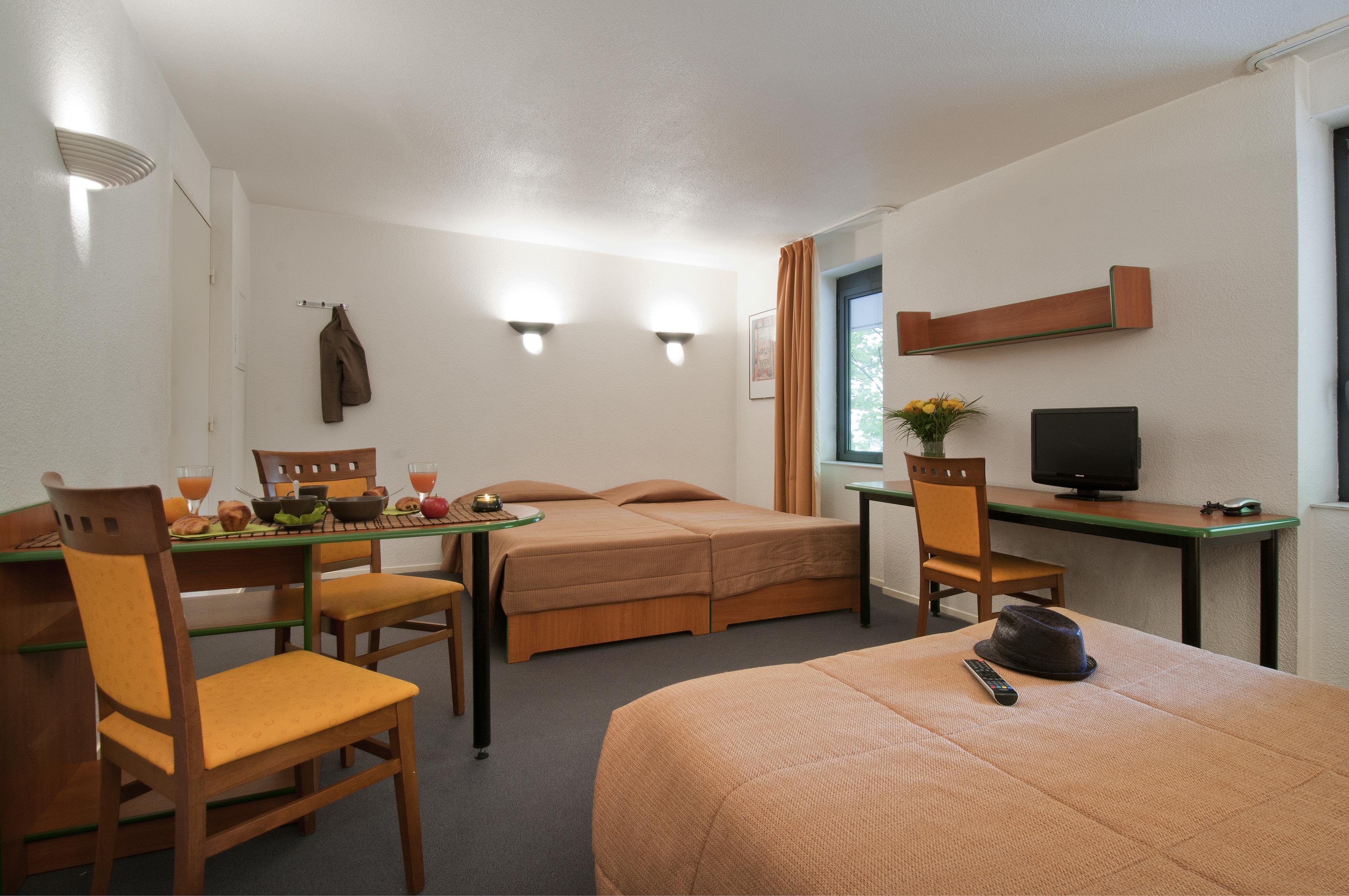 Aparthotel Adagio Access La Defense - Leonard De Vinci Courbevoie Kültér fotó