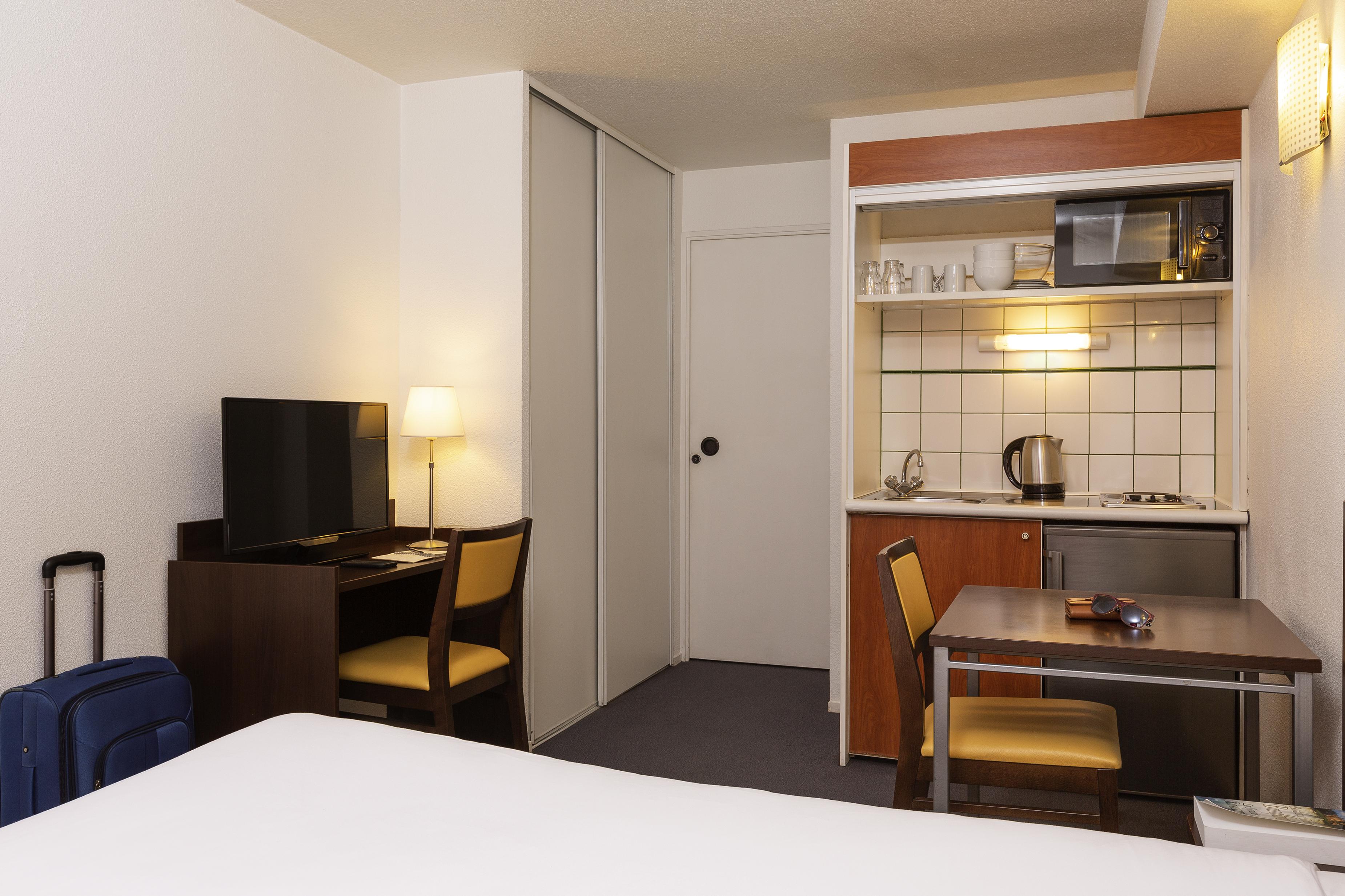 Aparthotel Adagio Access La Defense - Leonard De Vinci Courbevoie Kültér fotó