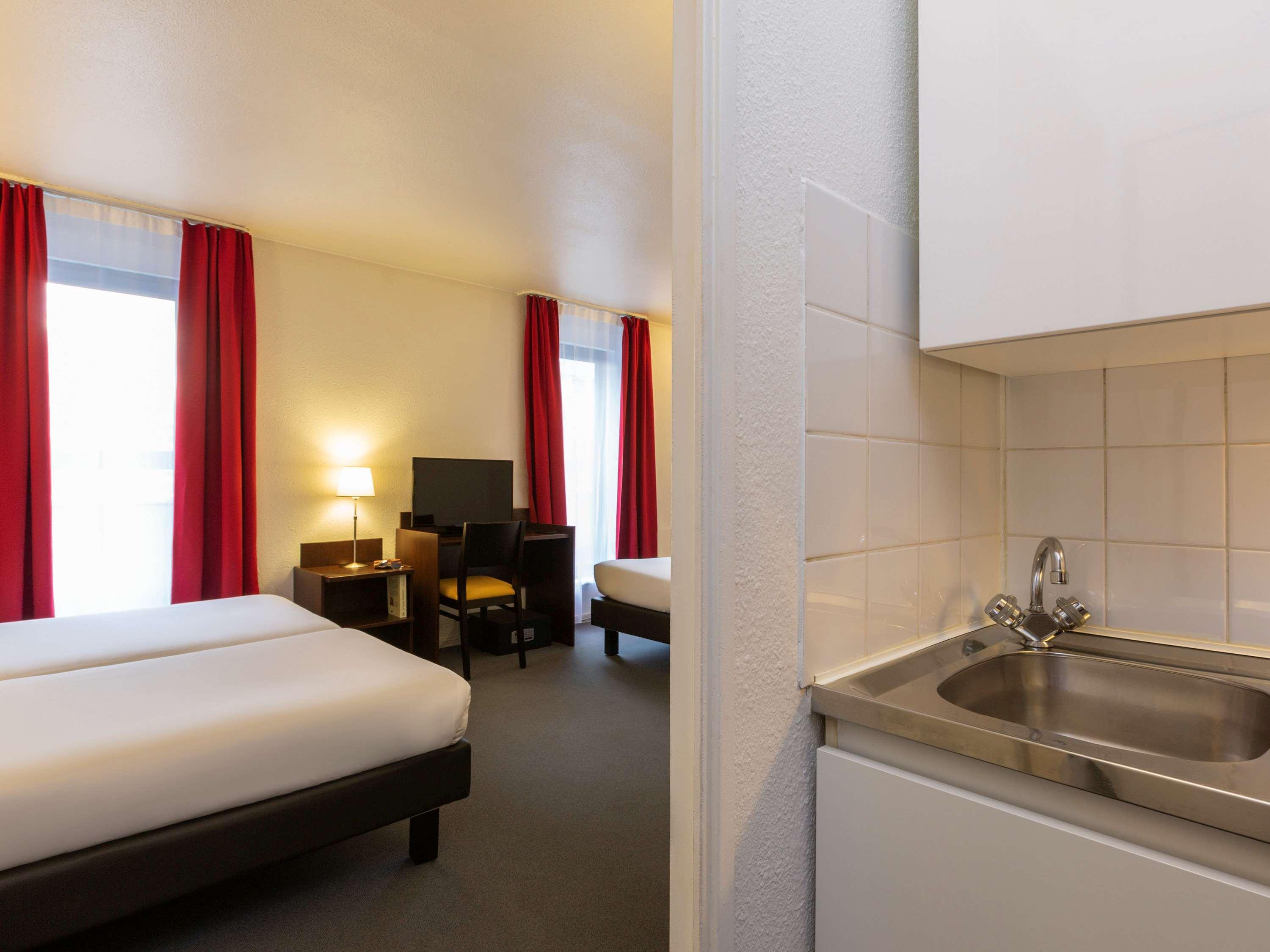 Aparthotel Adagio Access La Defense - Leonard De Vinci Courbevoie Kültér fotó