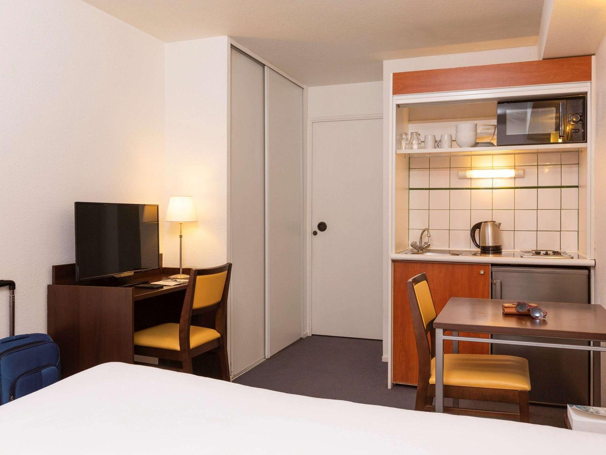 Aparthotel Adagio Access La Defense - Leonard De Vinci Courbevoie Kültér fotó